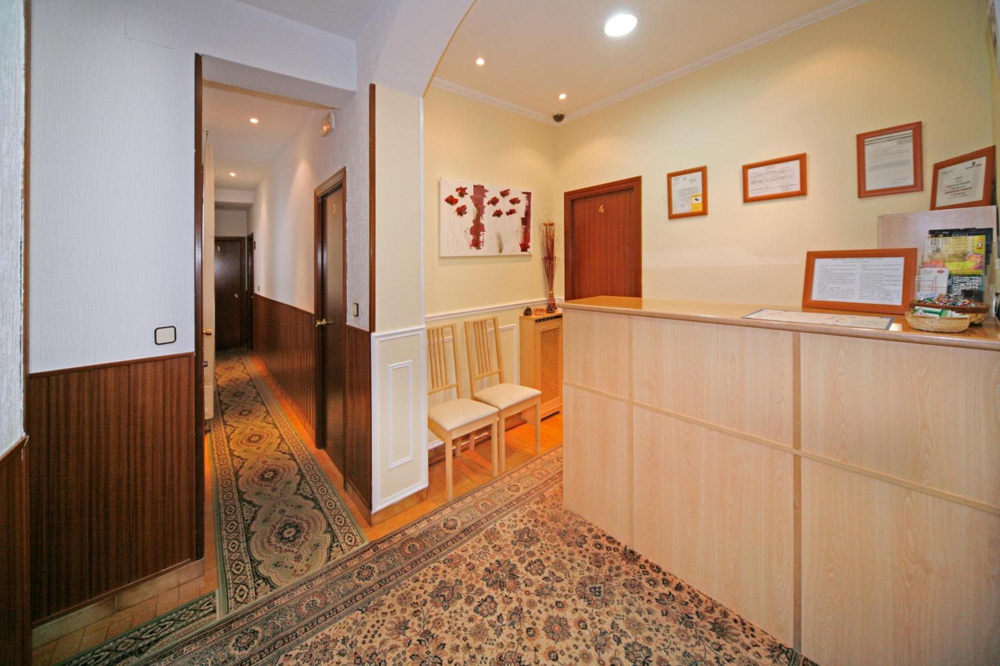 โอสตัล ซาน อันโตนิโอ Hotel มาดริด ภายนอก รูปภาพ