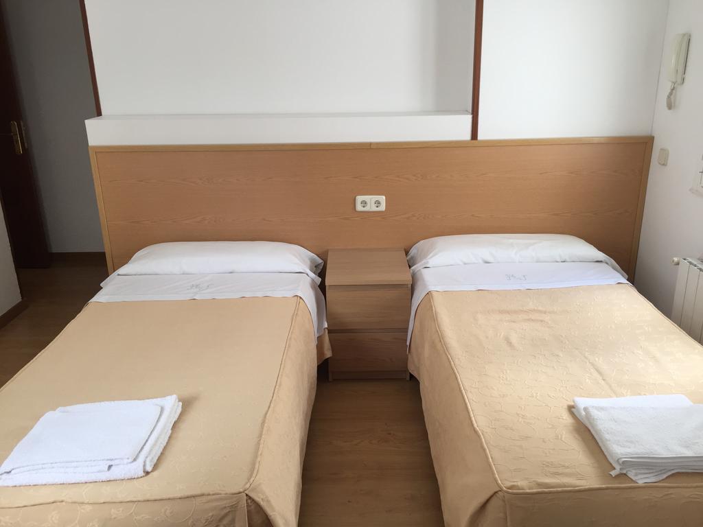 โอสตัล ซาน อันโตนิโอ Hotel มาดริด ภายนอก รูปภาพ